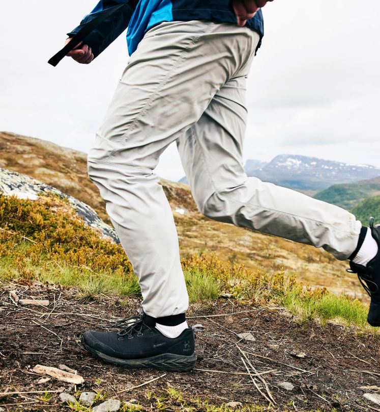 True Black/Magnetite Men Haglofs L.I.M FH GTX Low Shoes ZXT0L408